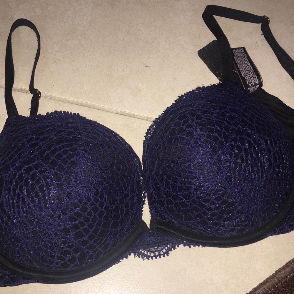 Victoria’s Secret Bombshell Bra